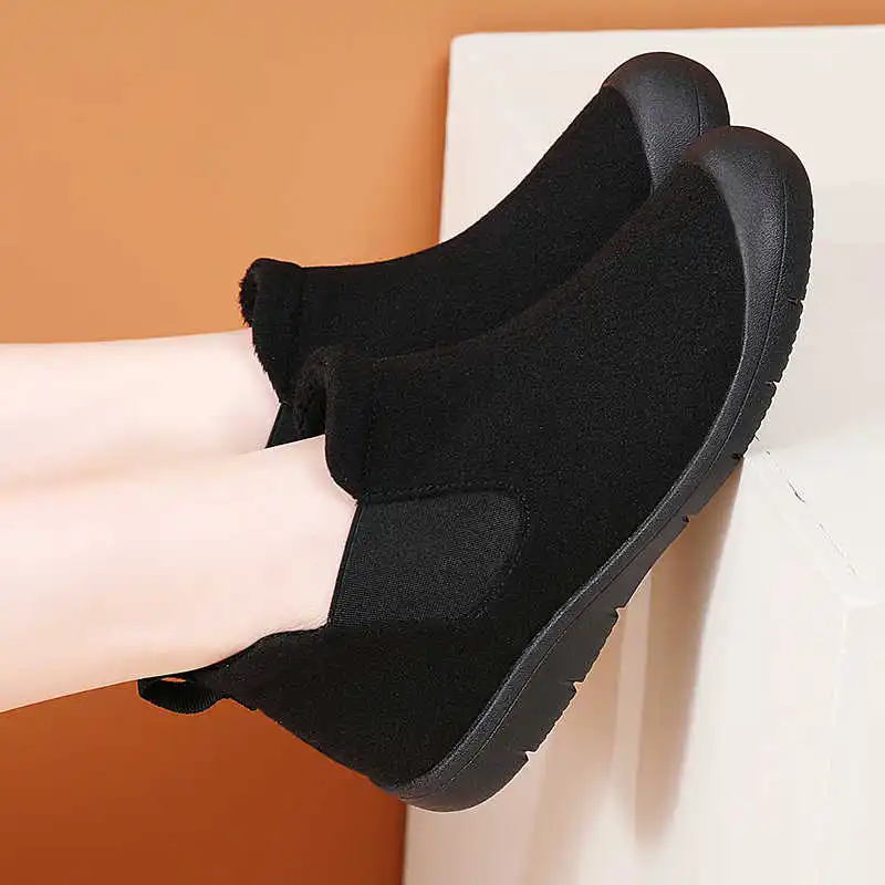 Zapatillas de deporte de algodón con punta redonda para mujer, botas gruesas rojas para mujer, zapatos anchos especiales, deportes para jugar, novedad de 2025, superofertas geniales