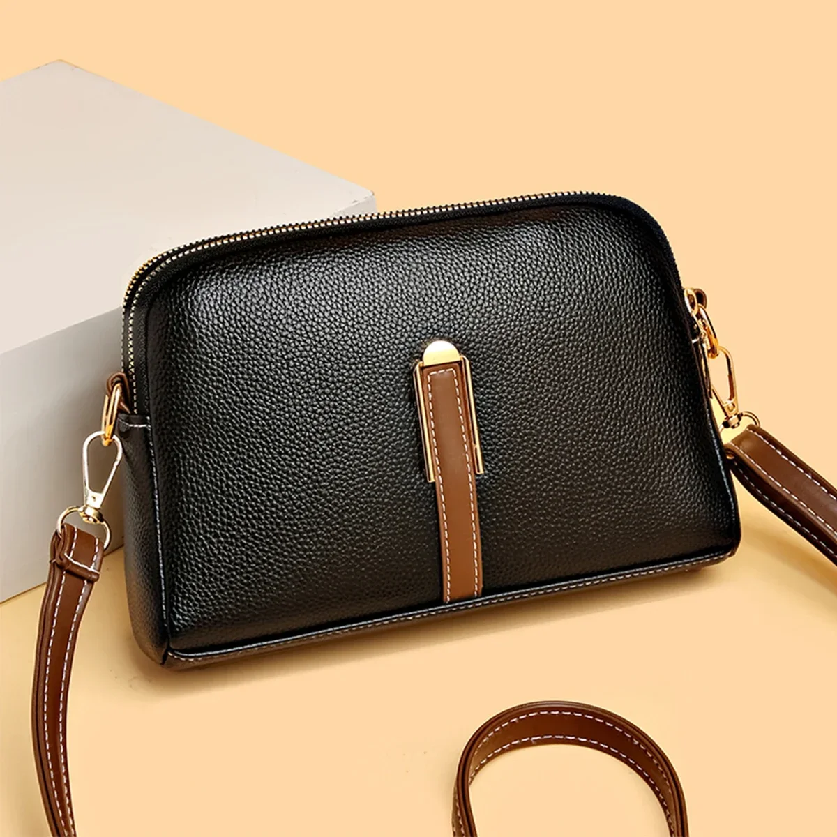 

Women’s PU Leather Crossbody Bag Simple Lightweight Zipper Purse Adjustable Shoulder Strap Shoulder Bag For Daily Use /Commute