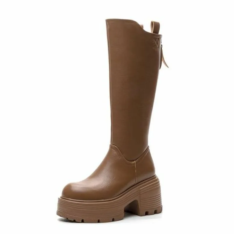 

Женские модные зимне-осенние ботинки из лакированной микрофибры на танкетке 9 см, модные ботинки на молнии, весенние туфли до колена