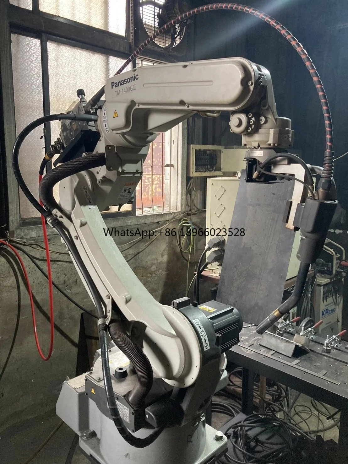 Used industrial Robot Arm