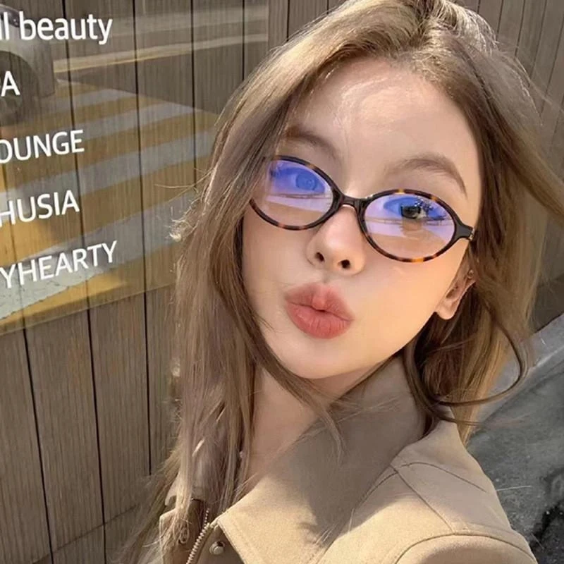 Women's Luxury Rimless Photochromic Glasses Anti-Slip UV400 Auto-Tint Elegant Eyewear for Sophisticated Daily Style F102 view 6