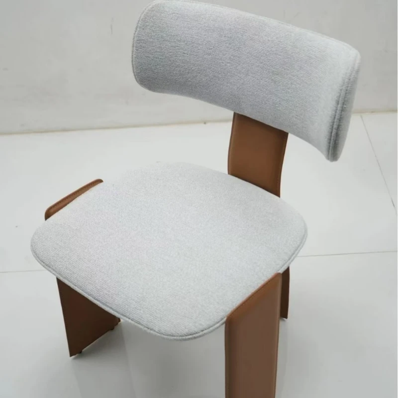 2025 Modern Minimalist Design Dining Chair Saddle Leather Light Luxury Living Room Desk Chair Retro Style Leisure Backrest Chair