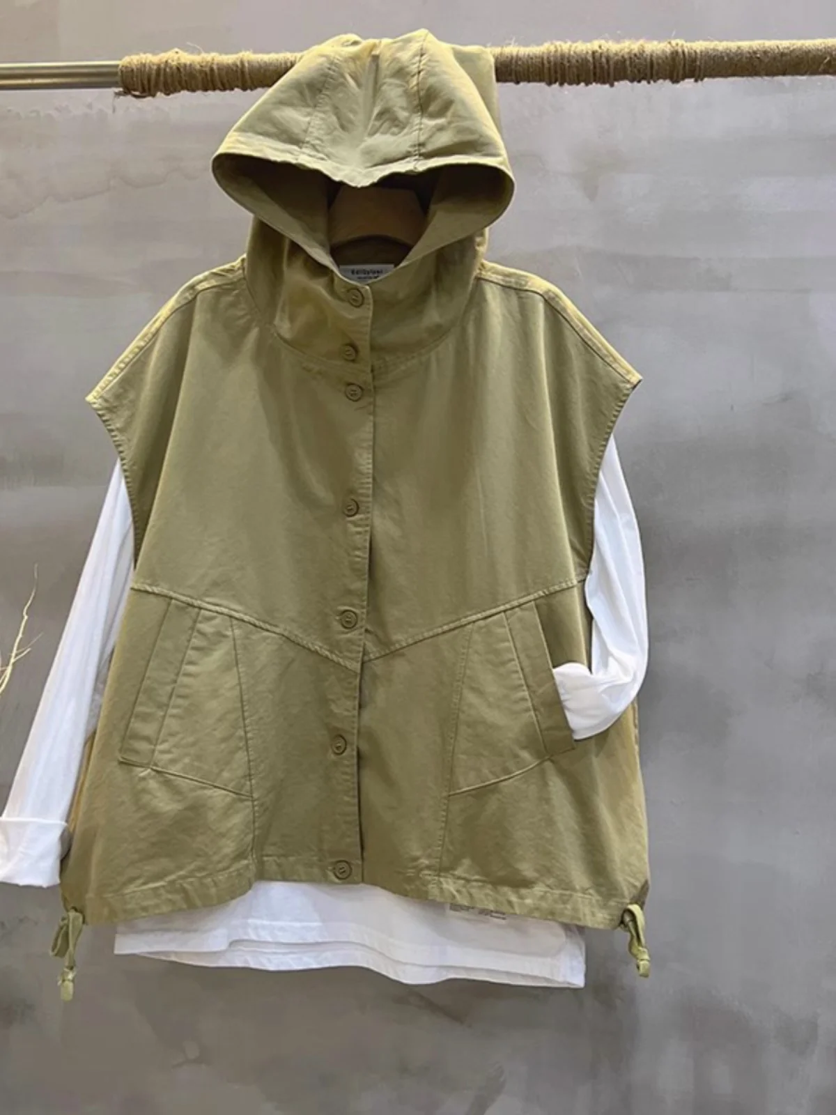 

Women's Loose Fit Large Size Pure Cotton Svel Hooded Vest Spring Outerwear Trendy Top Button Detail Regular Length