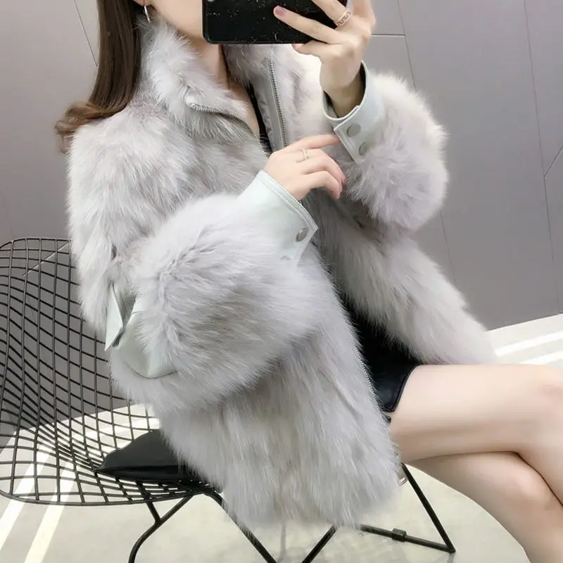 Autumn and Winter New Fur Coat Women\'s Short Thickened 2023 Autumn and Winter Fashion Slimming Plush Coat