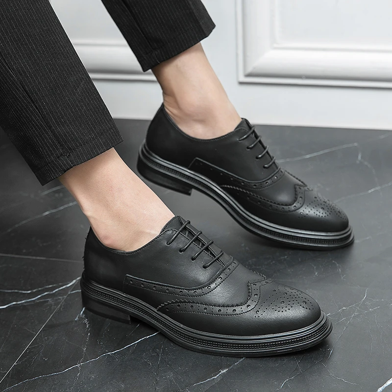 Men's classic British style business casual leather shoes men's brogue shoes office flat shoes men's suit dress shoes size 38-44