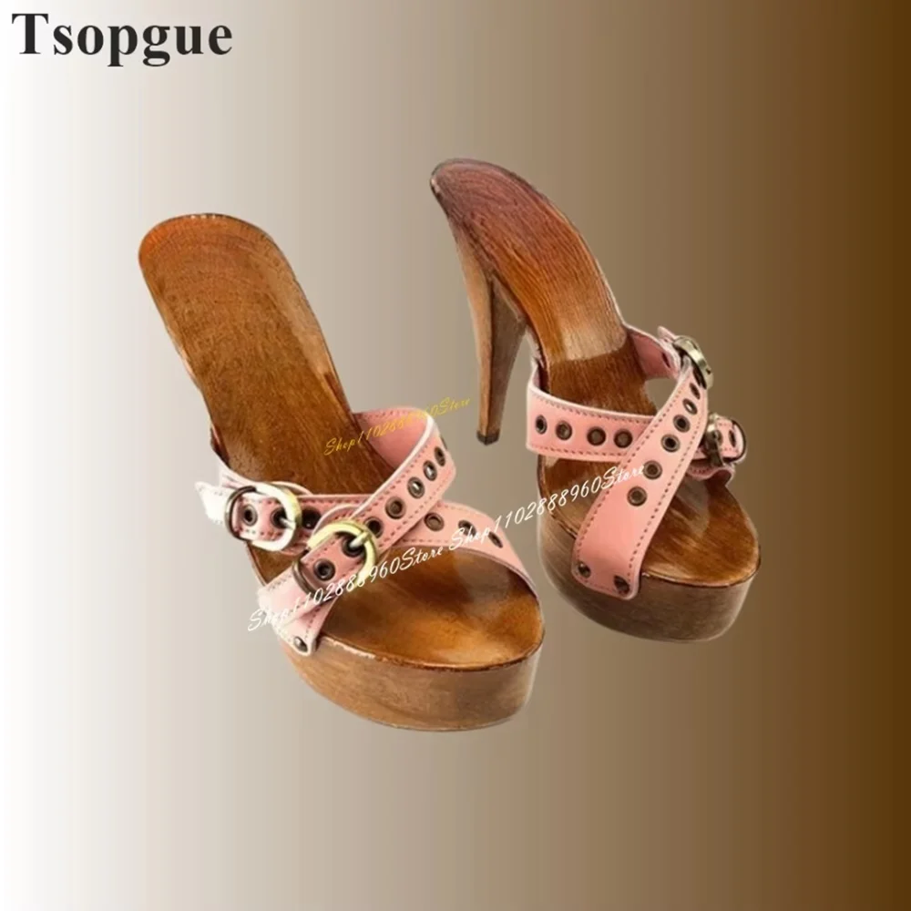 รองเท้าส้นสูงแบบสวมเปิดนิ้วเท้า สไตล์ตะวันตก  สายรัดแบบหัวเข็มขัดสีแดง  พื้นไม้  สำหรับผู้หญิง