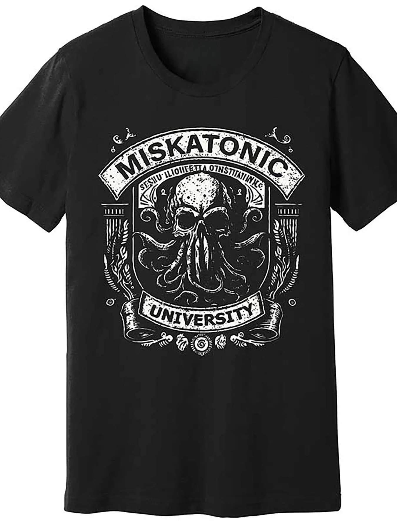 Camiseta Masculina Vintage Cthulhu Miskatonic University com Estampa Gráfica Lovecraftiana de Horror, Crânio e Tentáculos 1922, Manga Curta, Nova Coleção Verão 2026