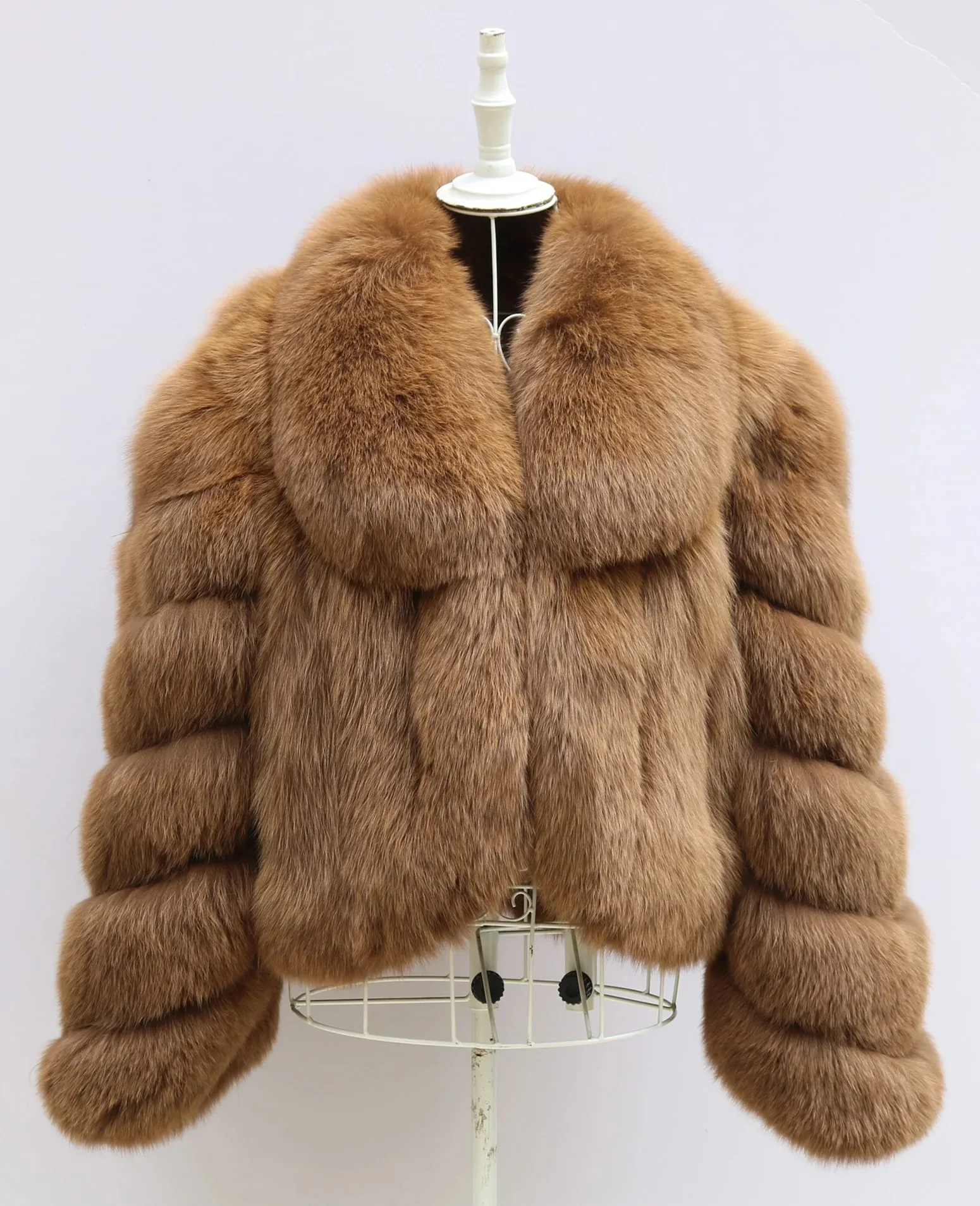 

Hot sales Fashion Women's Turn-down Collar Fox Fur Coats Winter Warm Natural Fur Jackets Lady New Luxry short Coat