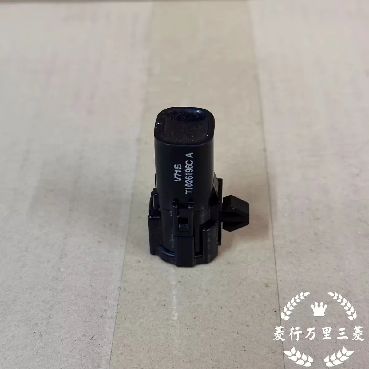 三菱パジェロスポーツ用-純正新品-外気温度センサー-v2zq-v6zy-t1026196c-a