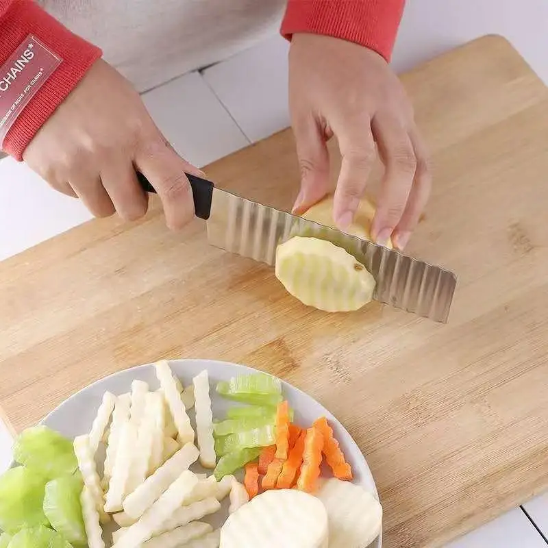 Versatile Stainless Steel Wavy Edge Slicer for Quick Potato  and Fruit Cutting