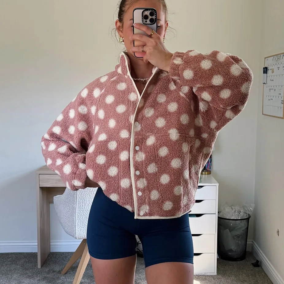 

Winter New Women Warm Fleece Jacket Y2K Streetwear Polka Dot Pattern Long Sleeve Female Lapel Button Down Sherpa Coat