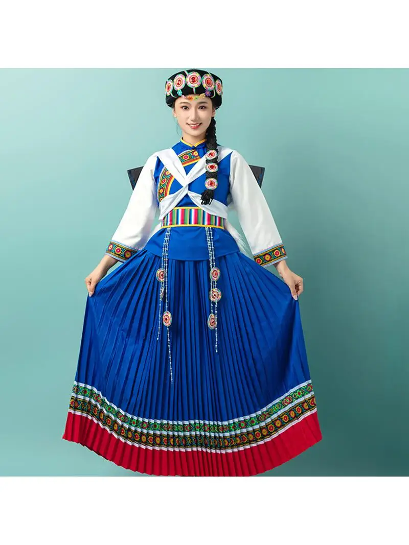

Naxi Ethnic Women's Traditional Costume Star And Moon Wearing Festival Performance Photoaphy Eth Faion ow Outfit