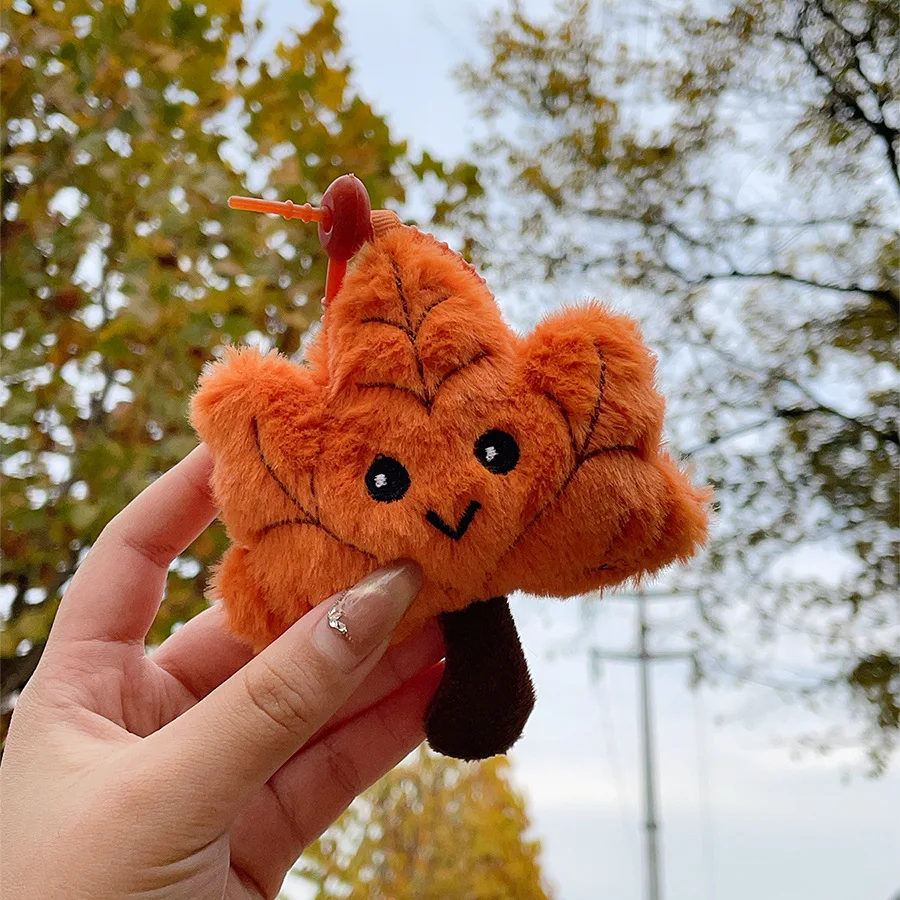 Original Cute Maple Leaf Doll Plush Toy Creative Simulation Soft Plush Stuffed Maple Leaf Bag Funny Pendant Gift Plush Keychains