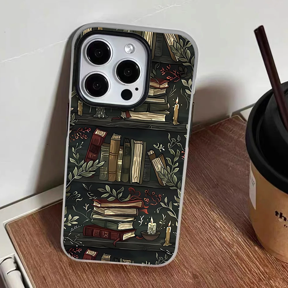 Für Samsung Galaxy A16 A15 A55 A35 A36 A56 S26 S25 S24 Ultra S23 S21 S22Plus Handyhülle mit dunklem Bücherregal-Muster aus Silikon – Detail 6