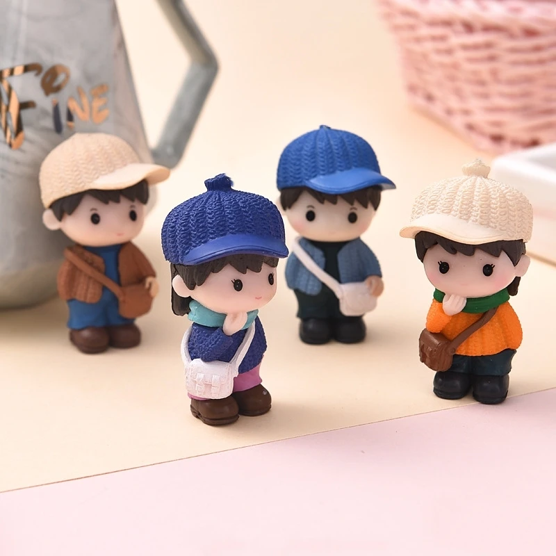 4 PCS Cartoon Shoulder Bag Couple Doll Creative Bedroom Desktop DIY Ornament Boy Girl Doll Miniature Doll Valentine's Day Gift
