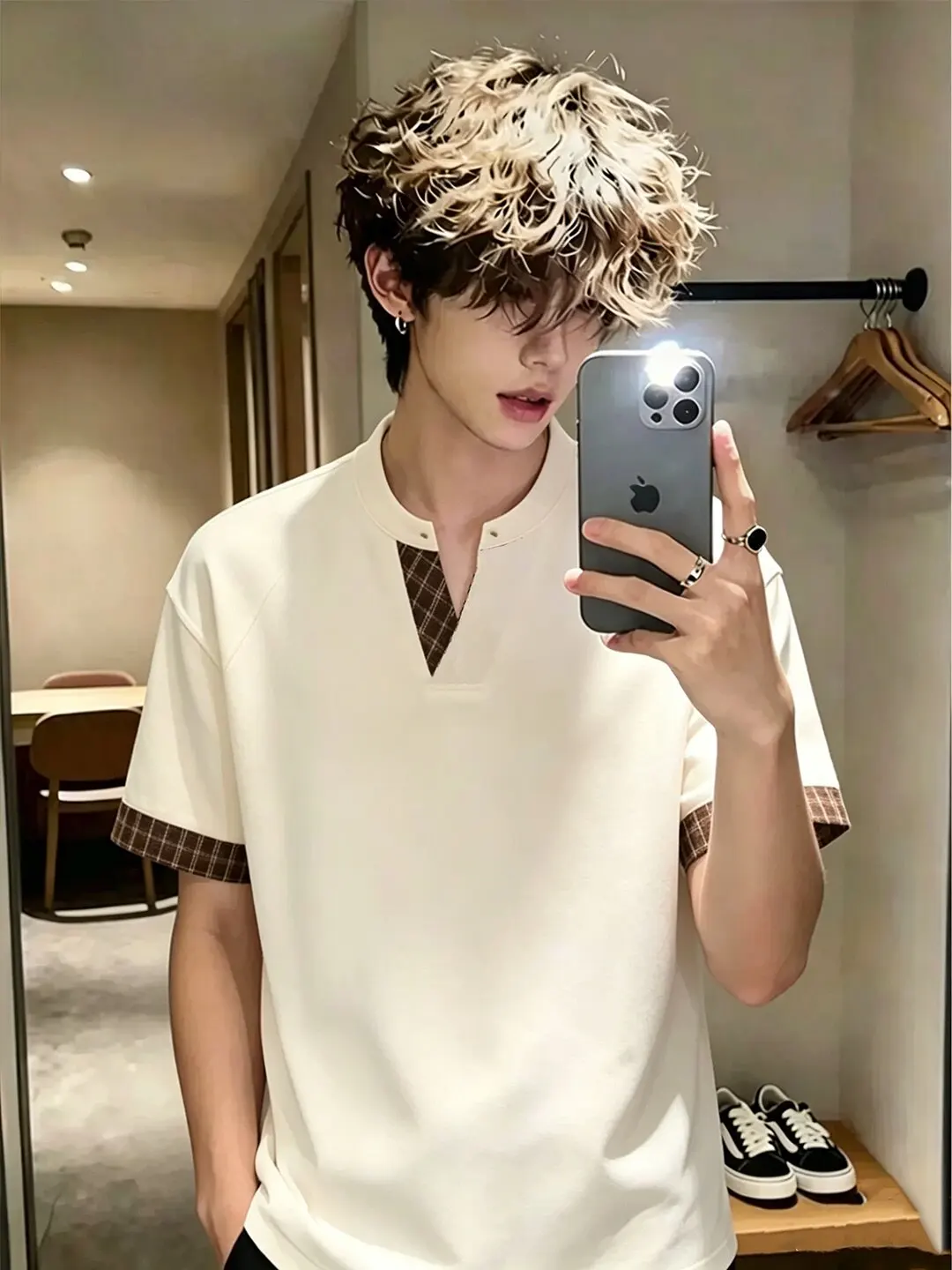 American Plaid Splicing Deconstruction V-neck Short Sleeve Men's T-shirt Summer Loose Cleanfit Five Sleeve Top Fake Two-Piece