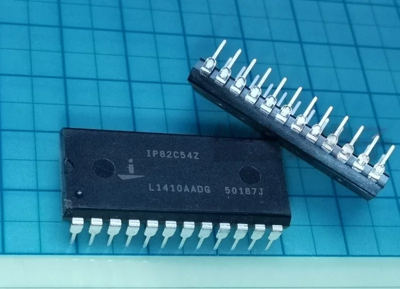 Free Shipping 1pcs RENESAS IP82C54Z Programmable Timer Single-Chip Microcontroller Chip Integrated Circuit