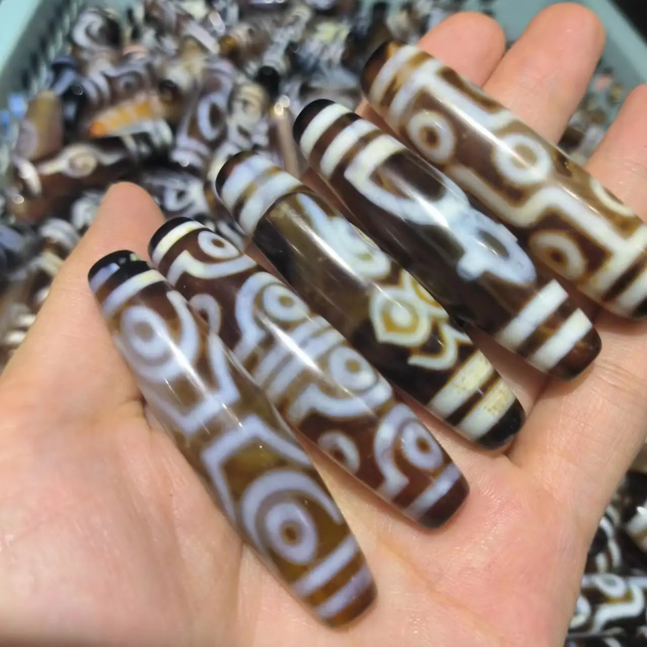 

50pcs/lot Natural Agate Dzi weathered pattern Various patterns calcification diy bracelet necklace amulet folk-custom wholesale