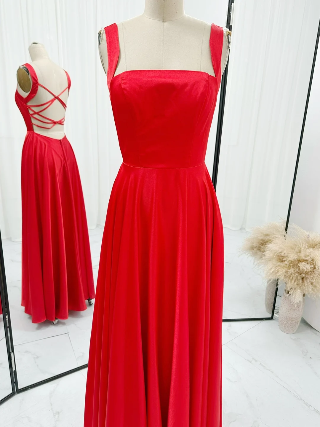 Red Hepburn Wind Camisole Mid -Waist Waistless Sleeve -Back Sexy Evening Dress Skirt M1144