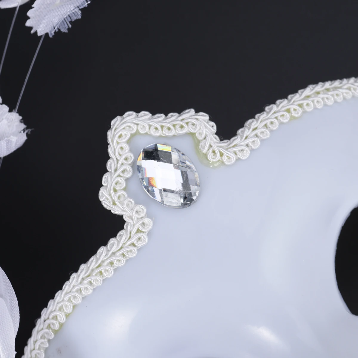 

Half Face White Handmade Venetian Costume Party Masquerade Ball Wedding Halloween Christmas Mardi Gras For Women Girls