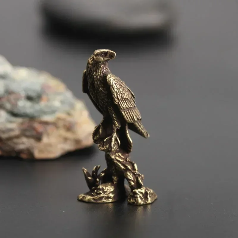 New Small Creative Eagle Sculpture Retro Copper Bird Statue Miniature Craft Ornament Household Desktop Office Art Decor Supplies