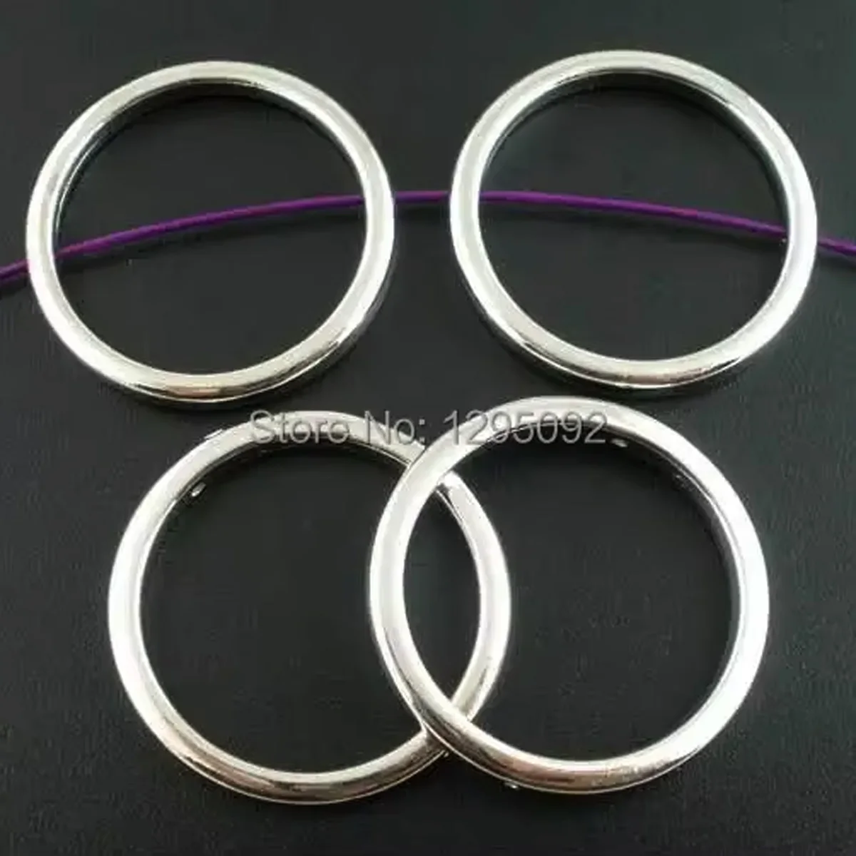 450Pcs Silver Tone Smooth Acrylic Round Frame Ring Cercle Connectors Jewelry Findings 34mm Dia.