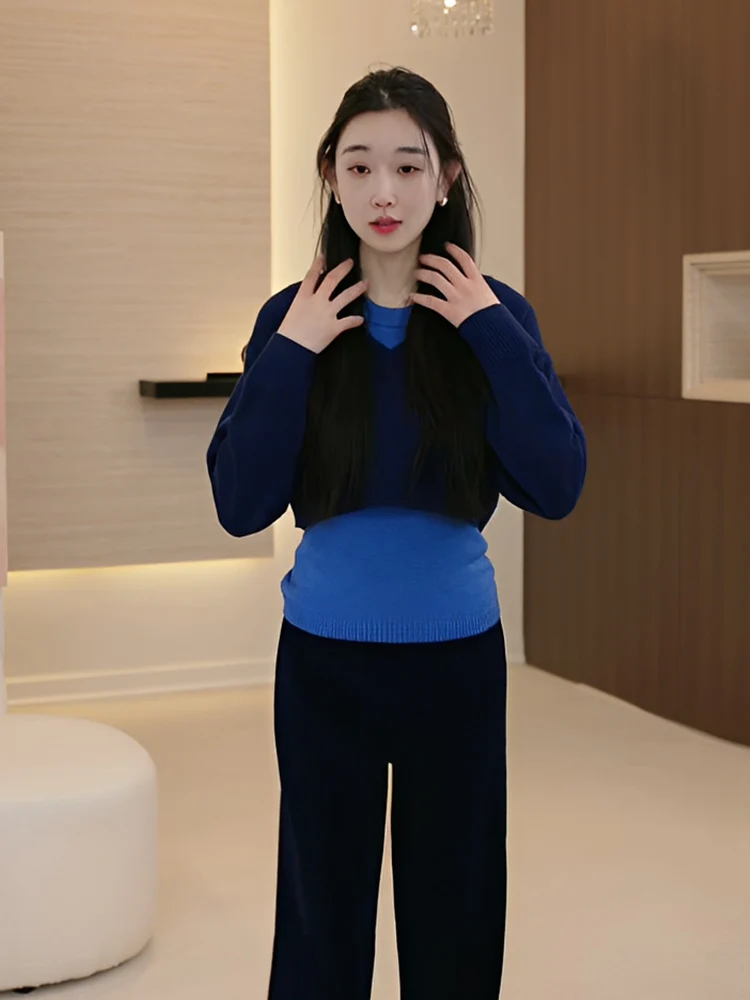 

Sli V-Ne Knitwear Women's Slim Fit Outerwear Spring 2026 Faionable Splice Design Commute Friendly Medium Softn