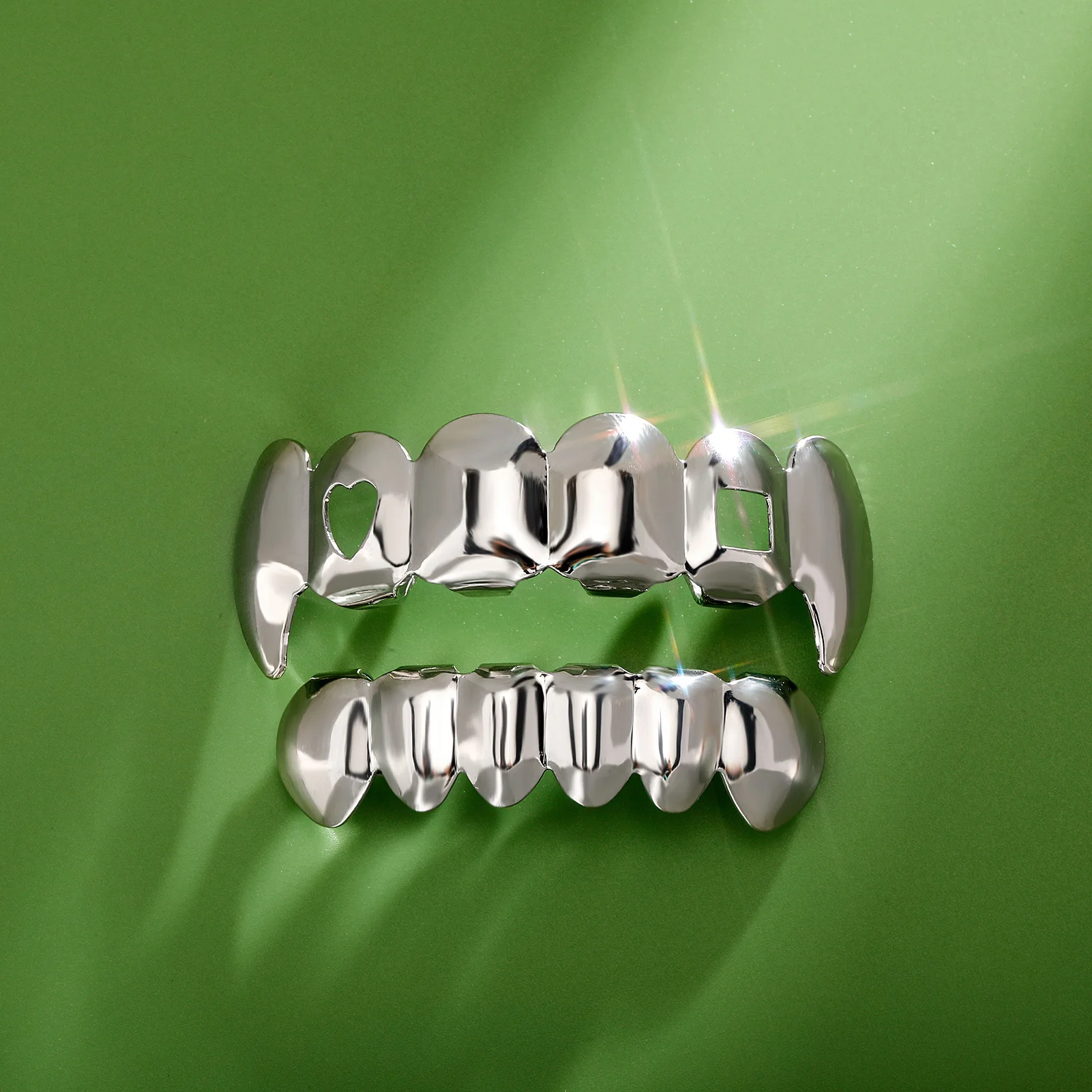 YOUNGX-colmillos Grillz de corazón hueco para hombre y mujer, tapas de dientes superiores e inferiores, Hip Hop, joyería de rapero corporal, 6/6 dientes