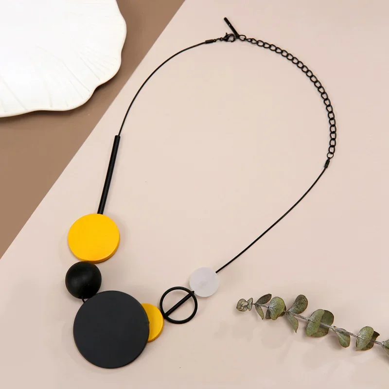 Handmade Natural Black Wooden Round Slice Pendant Necklace for Women Statement Bib Necklaces Vintage Jewelry