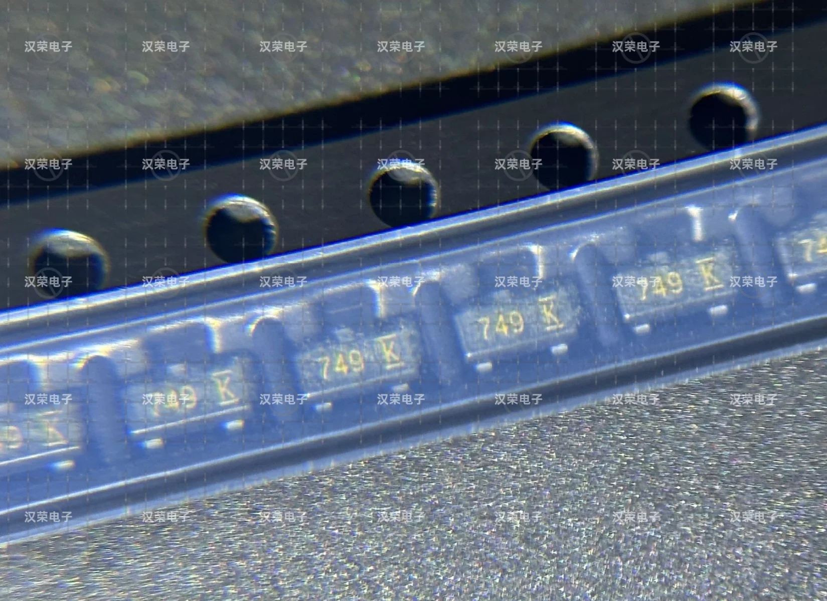 FSB749  749K All New Three-Stage Transistor (BJT) PNP 25V 3A SOT-23