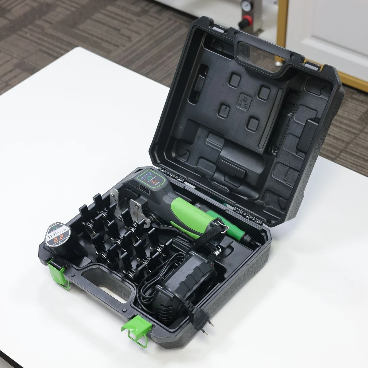 Professionele ST-E900AM elektrische pijpexpander 6-19 mm 45 °   Uitlopen met titanium coating en batterij voor koelkast