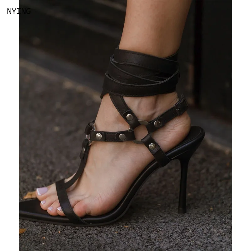 2025 صنادل مصارع معدنية بكعب المرأة صيف جديد مثير المفتوحة تو O-حلقة ديكور كعب ستيليتو عرض الأزياء فستان أحذية 44 #1
