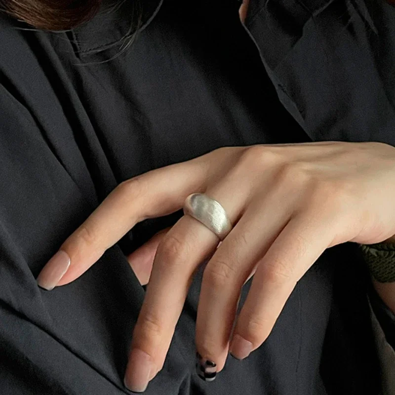 خاتم بسيط كبير بيضاوي فريد مطلي بالفضة عيار 925 للنساء مجوهرات إصبع قابل للتعديل مفتوح عتيق كهدية عيد ميلاد للحفلات