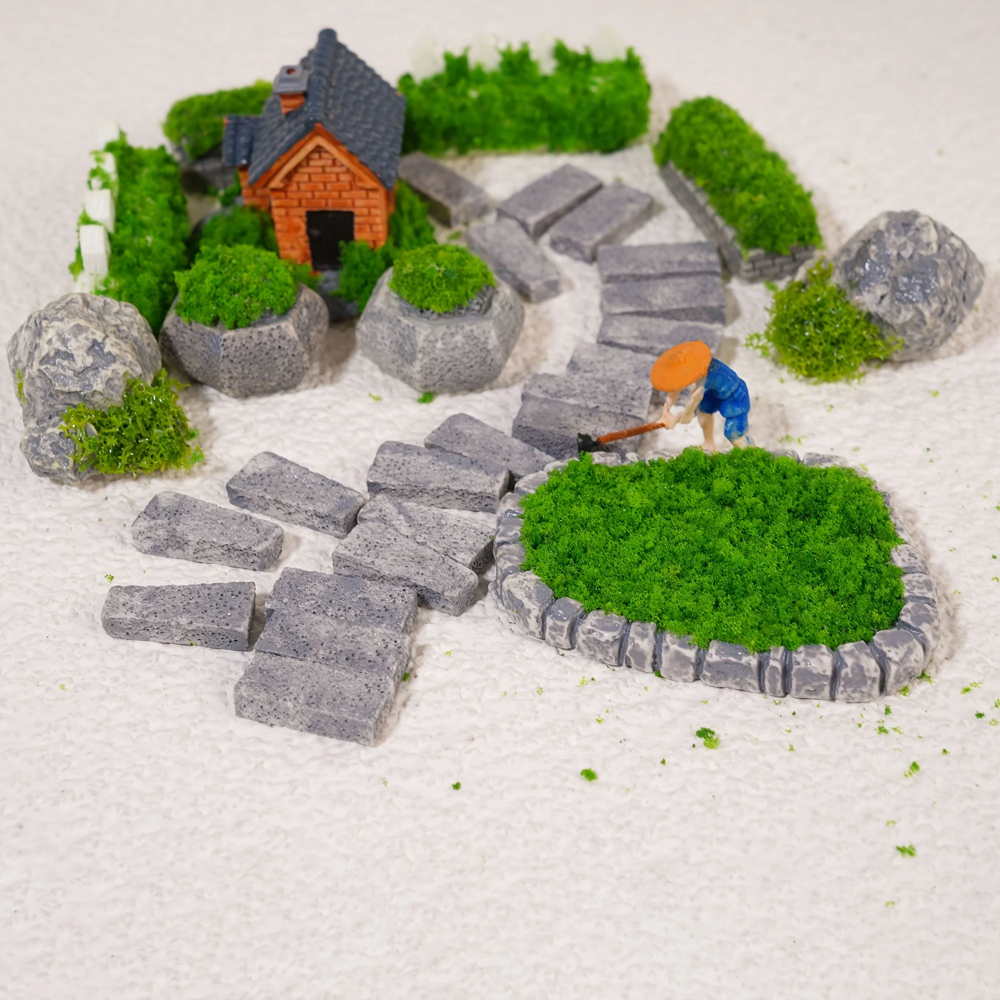 30pcs Mini Model Garden Accessories Set, Miniature House Set Micro Landscape Decoration for DIY Craft Garden Decoration