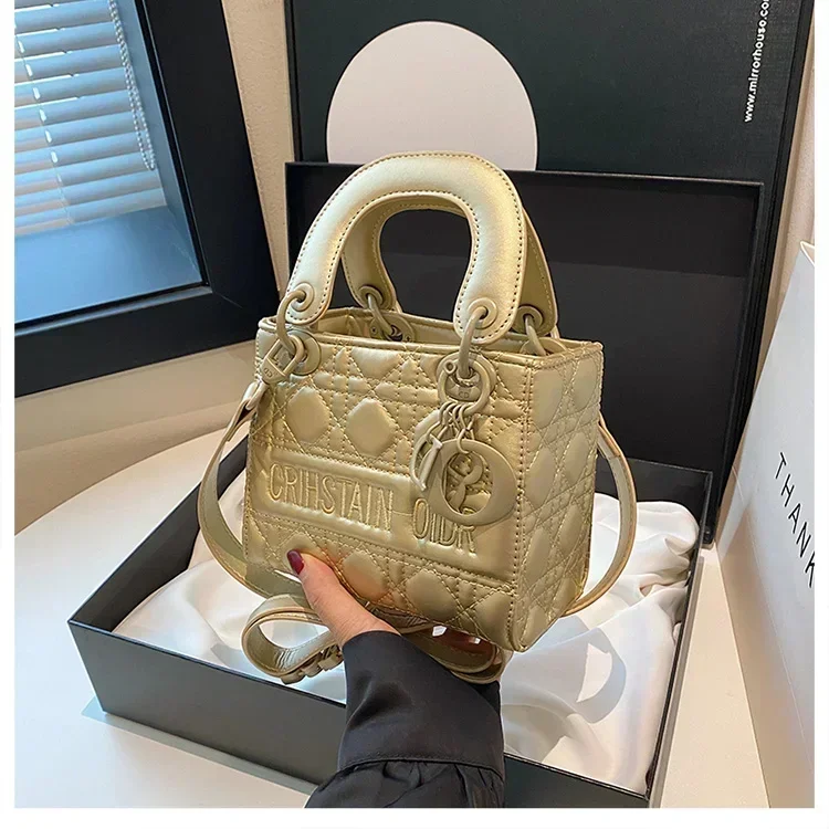 Luxury Brand Top Quality 2024 New Fashion Metal Buckle Flap Square Shoulder Designer Bags Purses and Handbags Sac Cc Gg