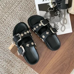 sandálias de plataforma cabeça redonda sandálias pantufa femininas chinelo feminino Maogu Rua Punk Metal Rebite Sandálias Mulas Flip Flops Verão Slides Sapatos Designer de Chinelo Preto 2023 Moda Feminina Chinelos 42