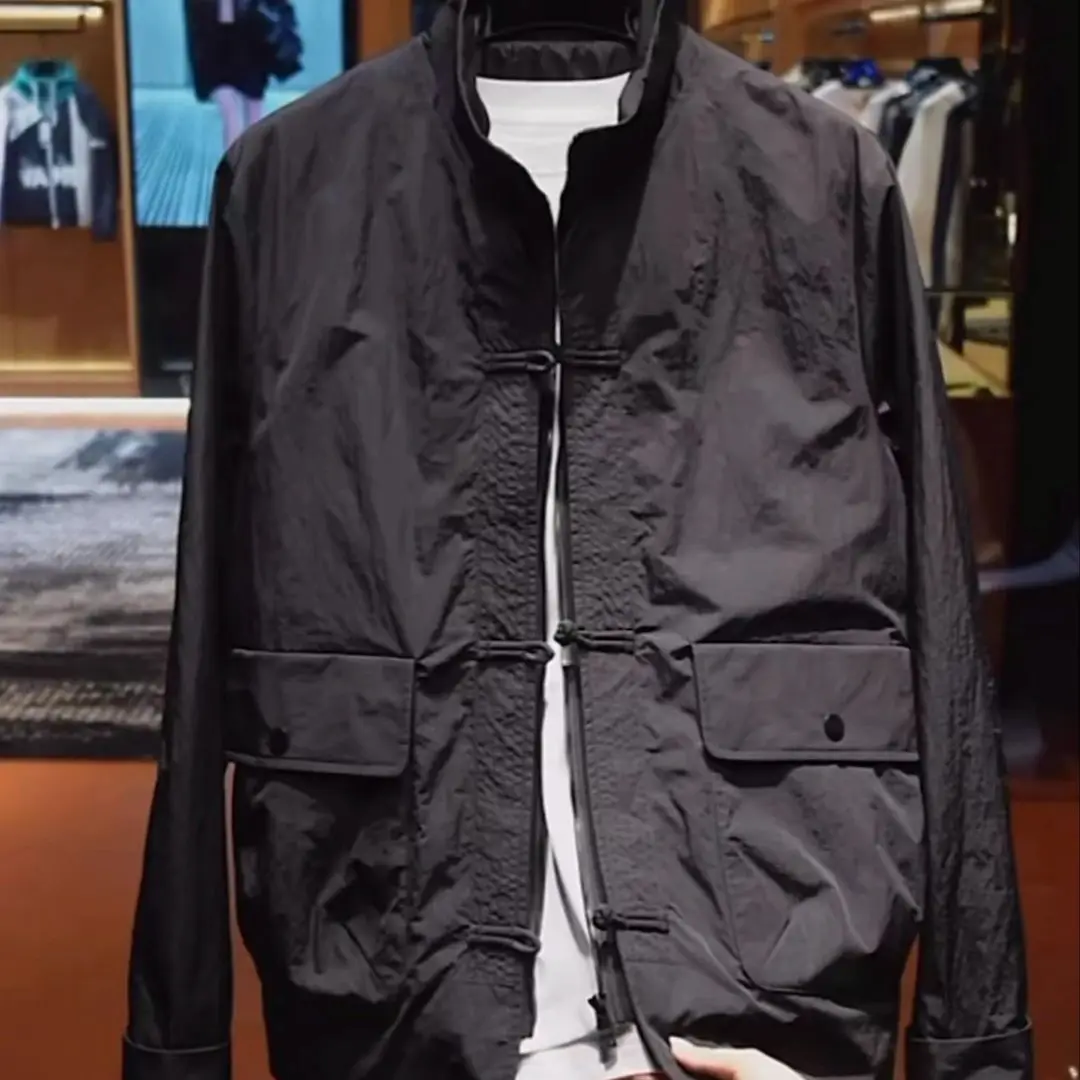 

Новый китайский Sle Jaet, простой воротник-стойка, высококачественная длинная све, искусственная двухсекционная верхняя одежда на молнии и пуговицах, универсальная весенняя...