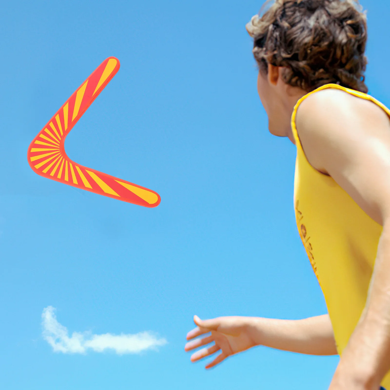 Drewniany bumerang dla dorosłych do zabawy na świeżym powietrzu, ćwiczeń, rzucania, powrotu, rekreacji i zabawy na trawniku.