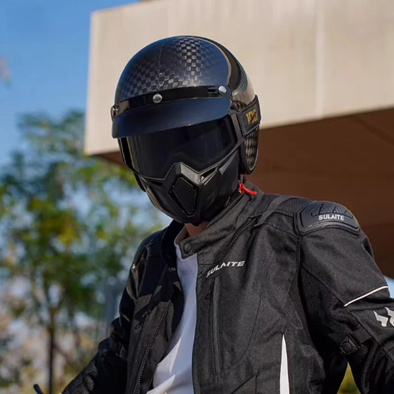 

Сверхлегкий мотоциклетный шлем из углеродного волокна 3/4 с открытым лицом, противотуманной маской и ветрозащитным дизайном, подходит для унисекс в прохладную погоду