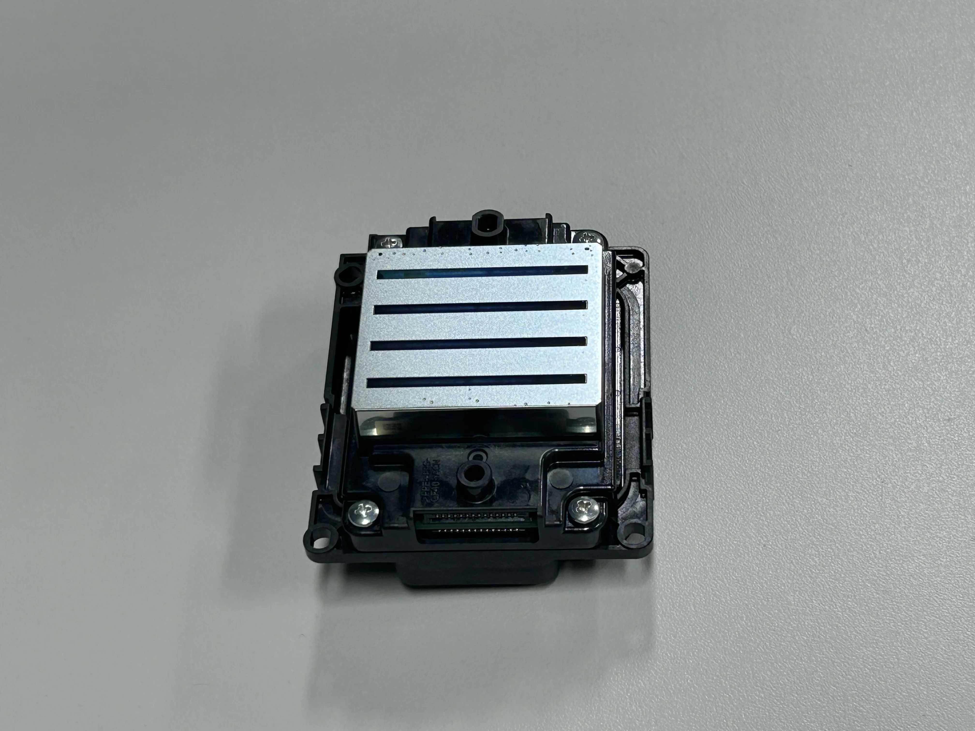 الأصلي I3200-A1 U1 E1 رأس الطباعة I3200 رأس الطباعة للطابعة النافثة للحبر المذيبة البيئية UV DTF EP I3200 رأس الطباعة