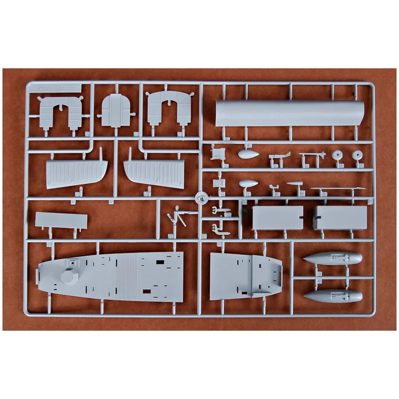 트럼펫 1/48 Focke-Wulf FW 200C-4 콘도르 비행기 키트 정적 모델 구축 키트 장난감 소년 선물 수집 TH05338 02814