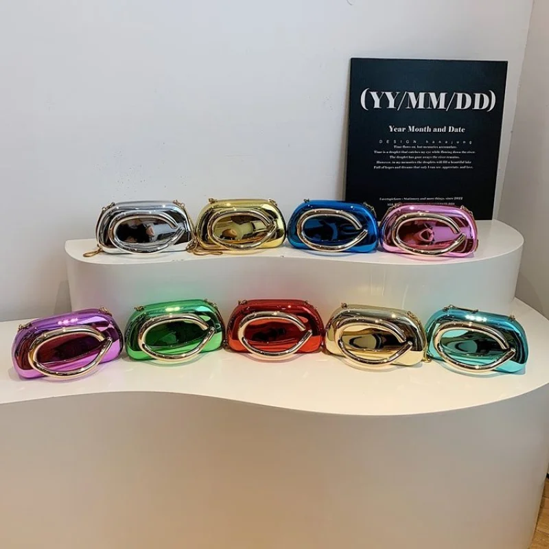 حقيبة ظهر كلاسيكية بشعار فريد من نوعه للركاب الكاجوال بسعة كبيرة للرجال والنساء العصريات