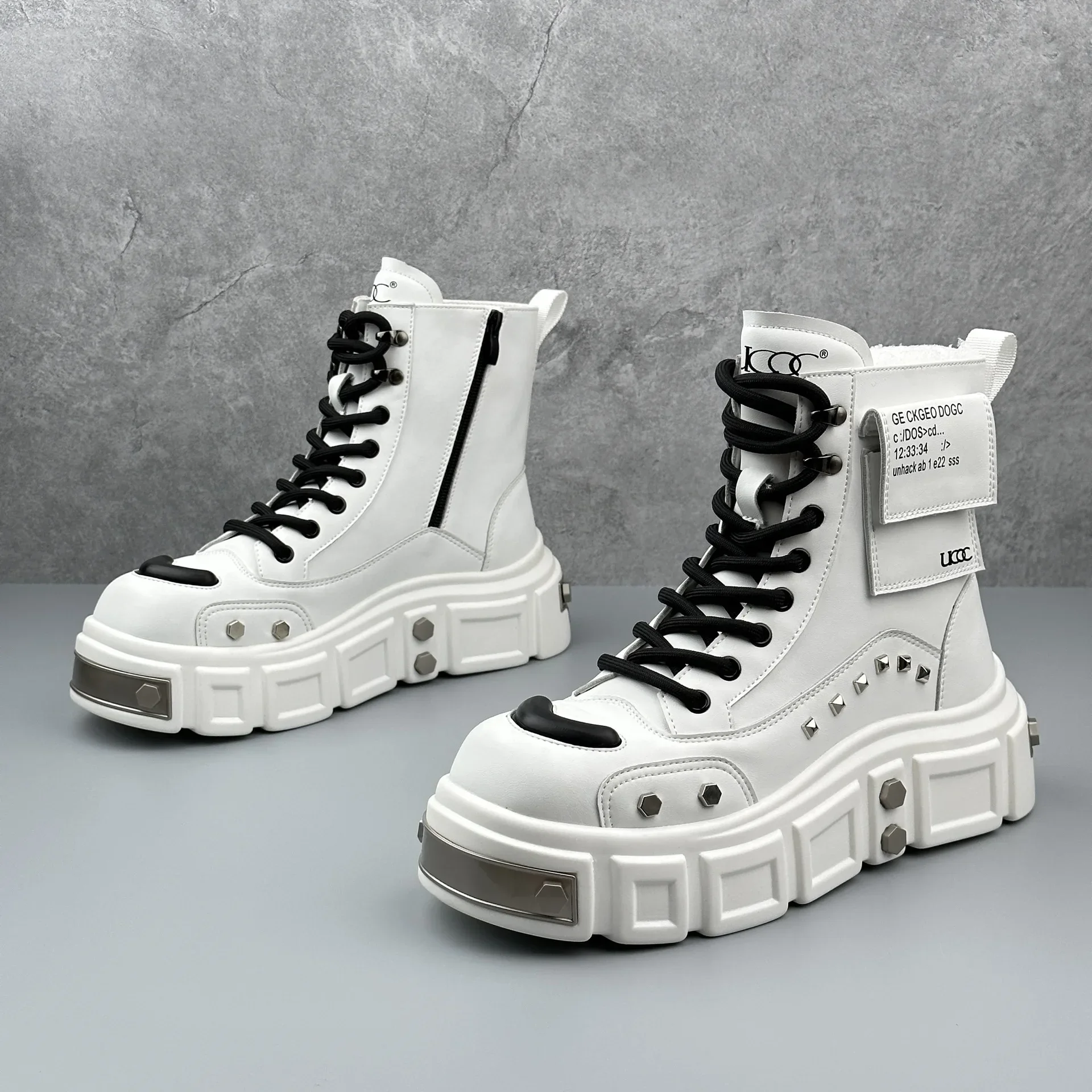 New Quality Men\'s Shoes Thick soled Height increasing Casual Shoes High top Mountaineering and Running Sports Shoes sneakers men