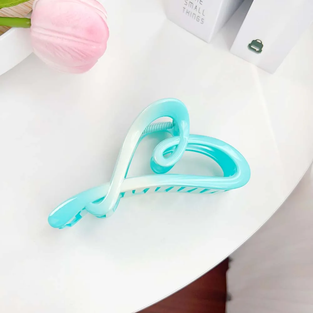 Korean Y2K Style Love Heart Hair Claw Hair Accessories Hollow Love Heart Korean Hair Claw Gradient Color Side Clip