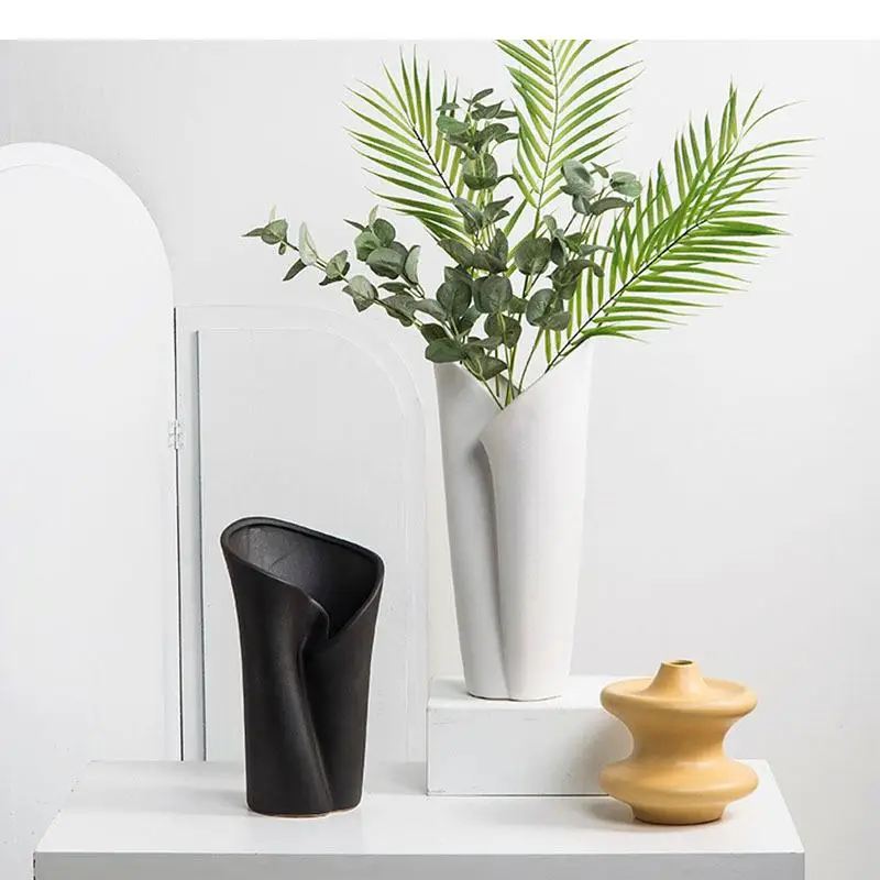 Large Diameter Irregular Ceramic Vase Desk Decoration Flowers Pots Decorative Flower Arrangement Minimalist Porcelain Vases