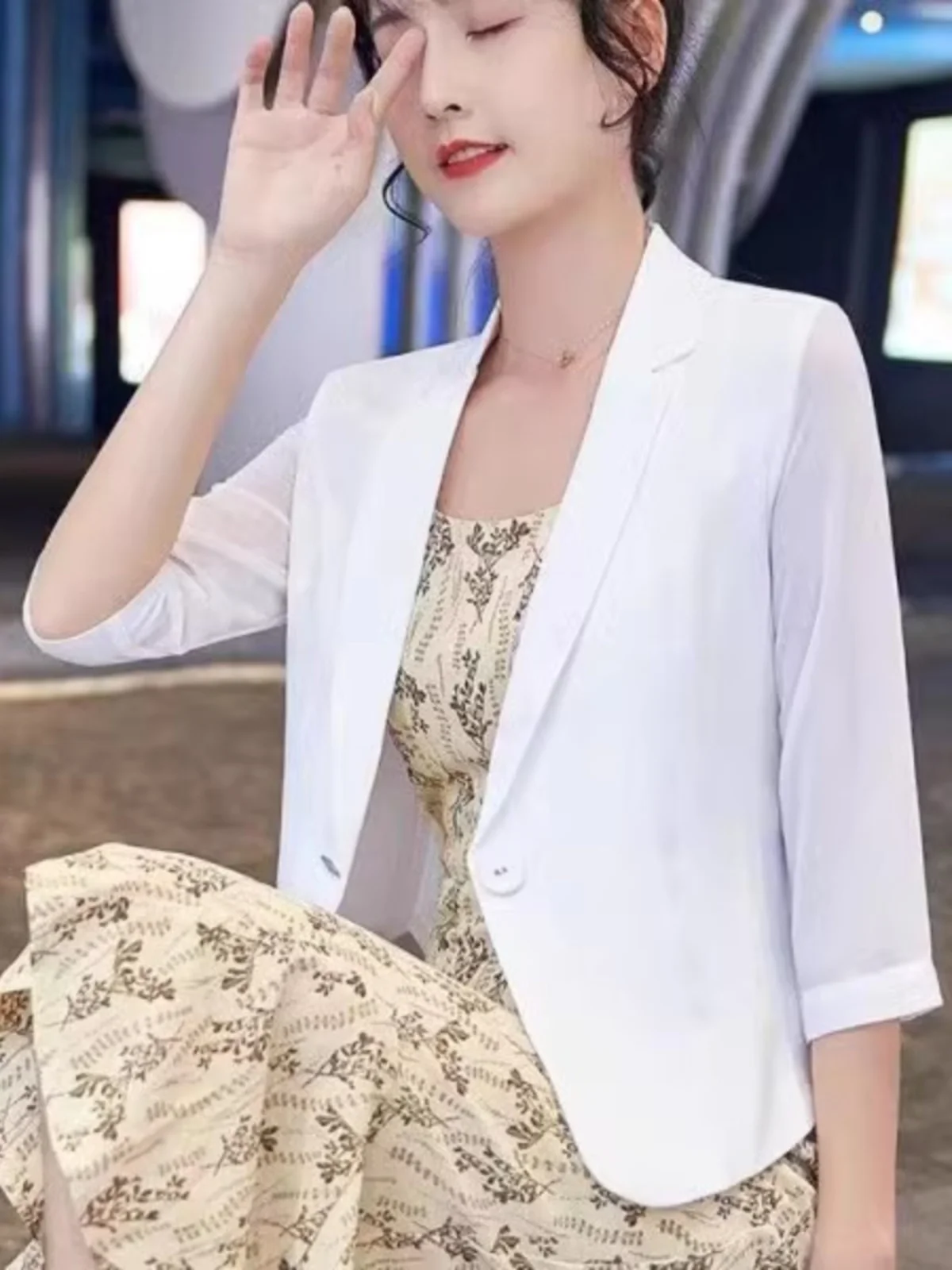 

Women'S Cropped Coat New In External Clothes Crop Blazer Woman Embroideren Blocked Suitable Midlife Hit Joint Graceful Temper