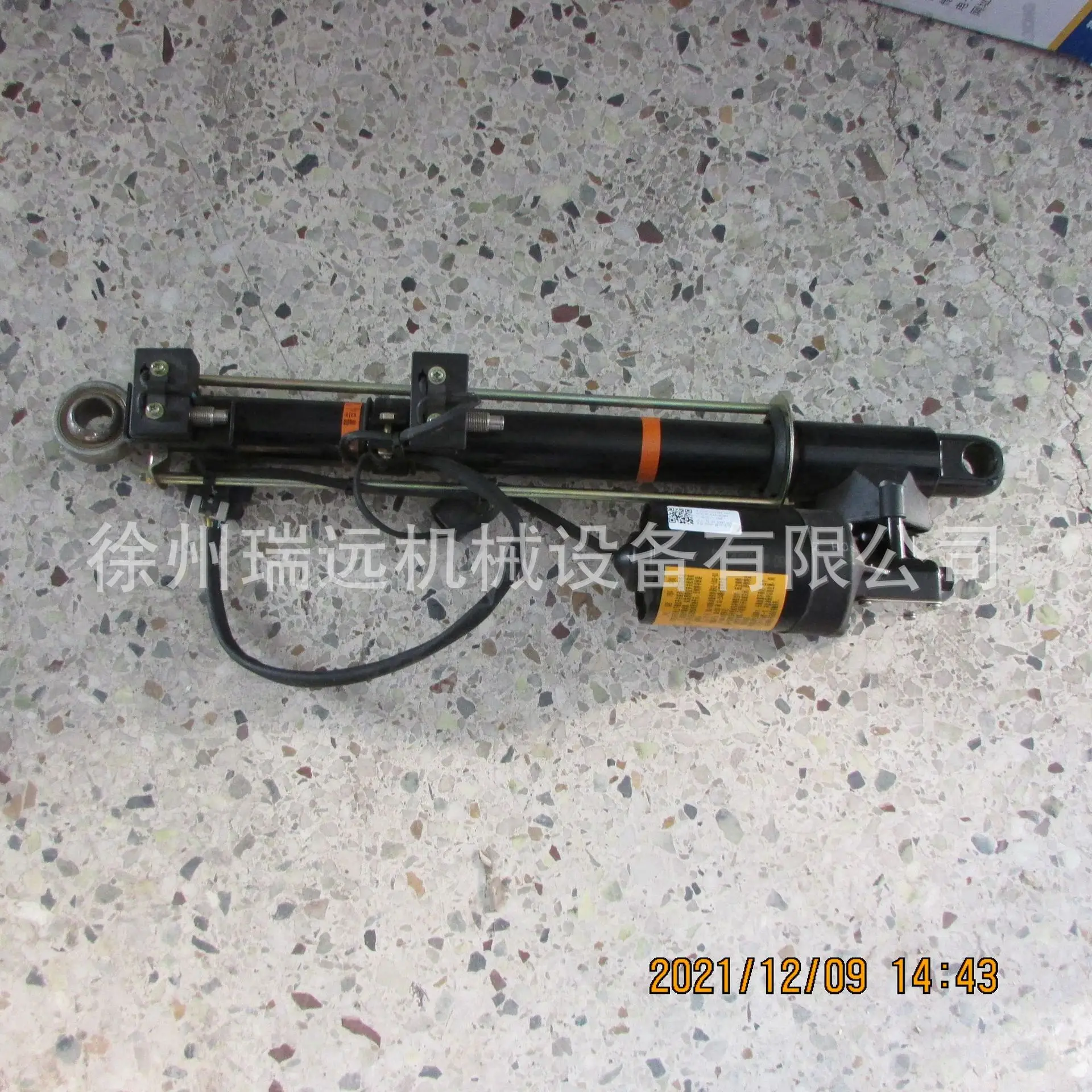 

Supply XCMG loader parts 803736380 XQ-250A DC linear driver