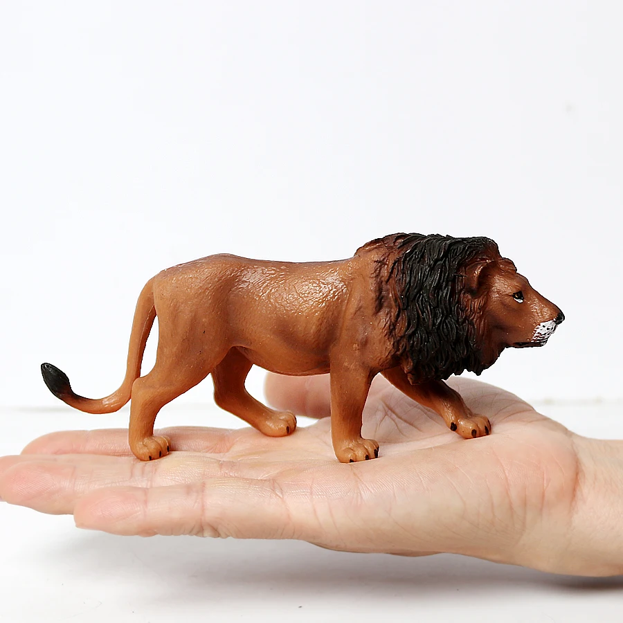 Figure di animali della giungla Giocattoli modello in plastica Leone Lionet Lioness Action Figure Figurine di animali selvatici Regali per bambini Giochi di giocattoli per bambini