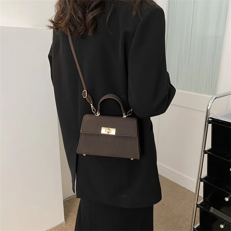 Bag Women\'s Bag New 2023 Spring Fashion Crossbody Simple Commuter Bag Trendy Korean Simple Shoulder Popular Bag