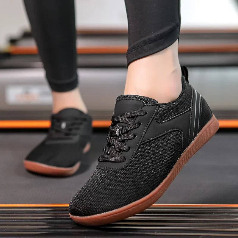 

breathable men's sneakers Fashion Casual Shoes for Men Comfortable Wear-resistant Non-slip Couple Flats zapatillas informales